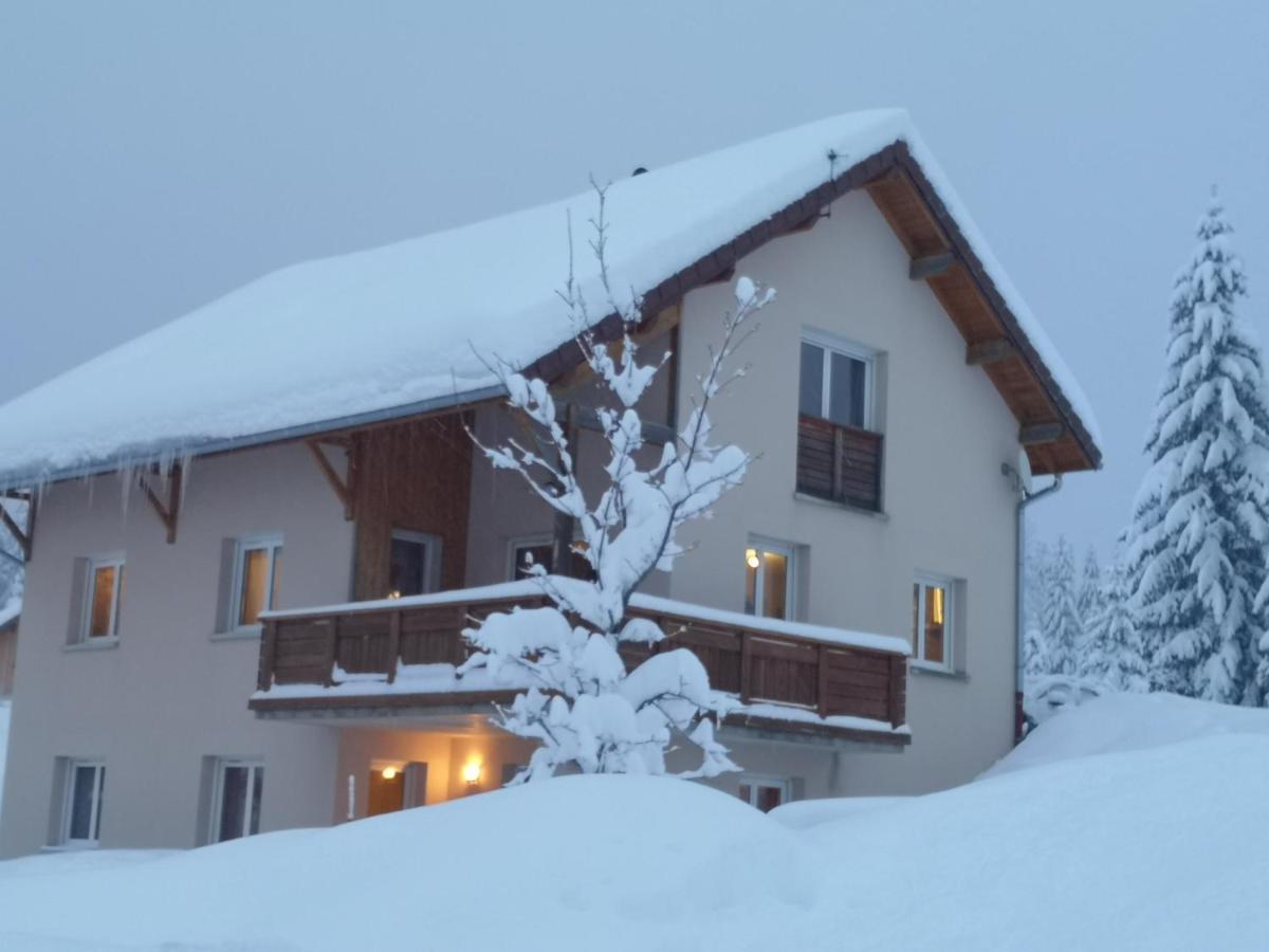Magnifique Appartement A La Montagne Classe 4 Etoiles Chapelle-des-Bois Eksteriør billede