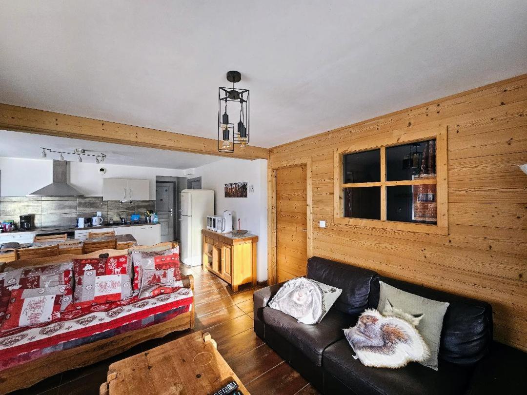 Magnifique Appartement A La Montagne Classe 4 Etoiles Chapelle-des-Bois Eksteriør billede